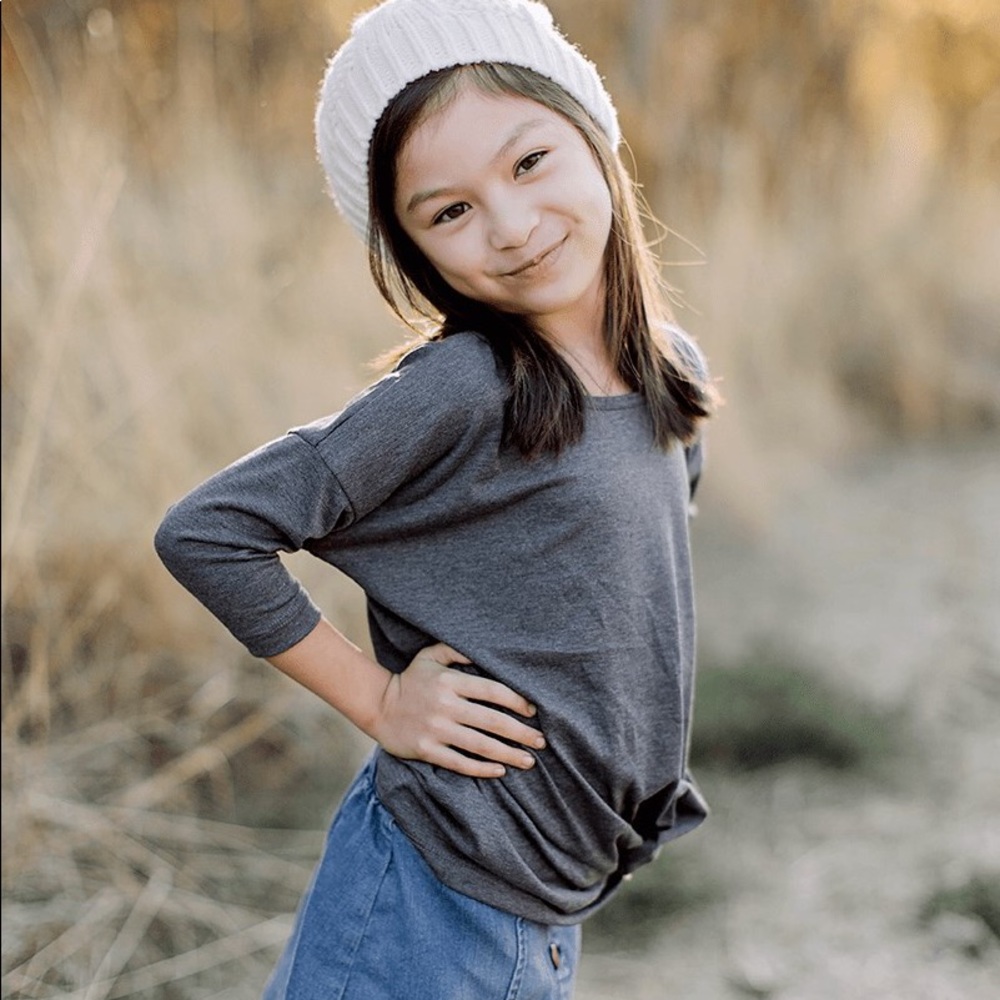 🌸Girls boutique twist knot top in charcoal